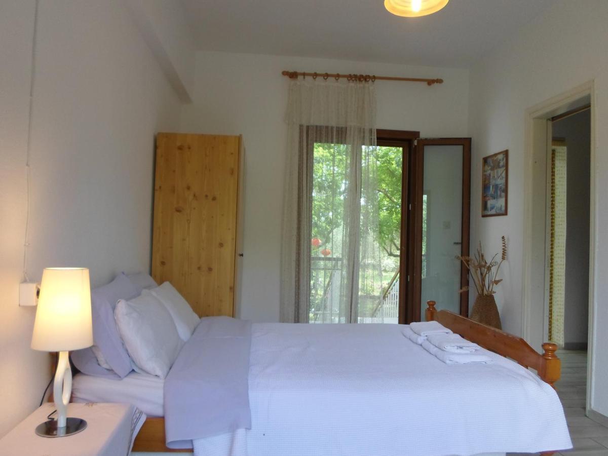 Bozelia Apartments โตโรนี ภายนอก รูปภาพ