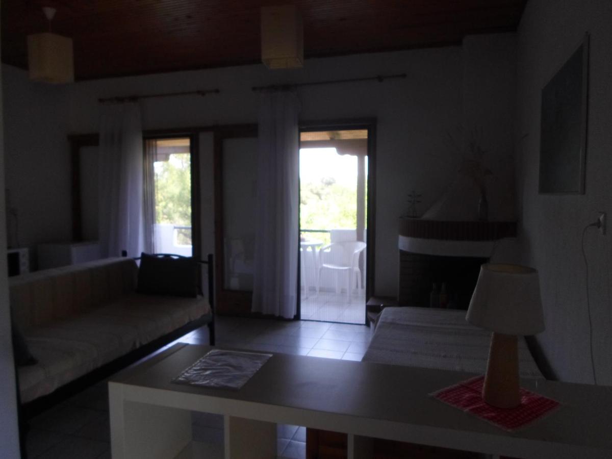 Bozelia Apartments โตโรนี ภายนอก รูปภาพ